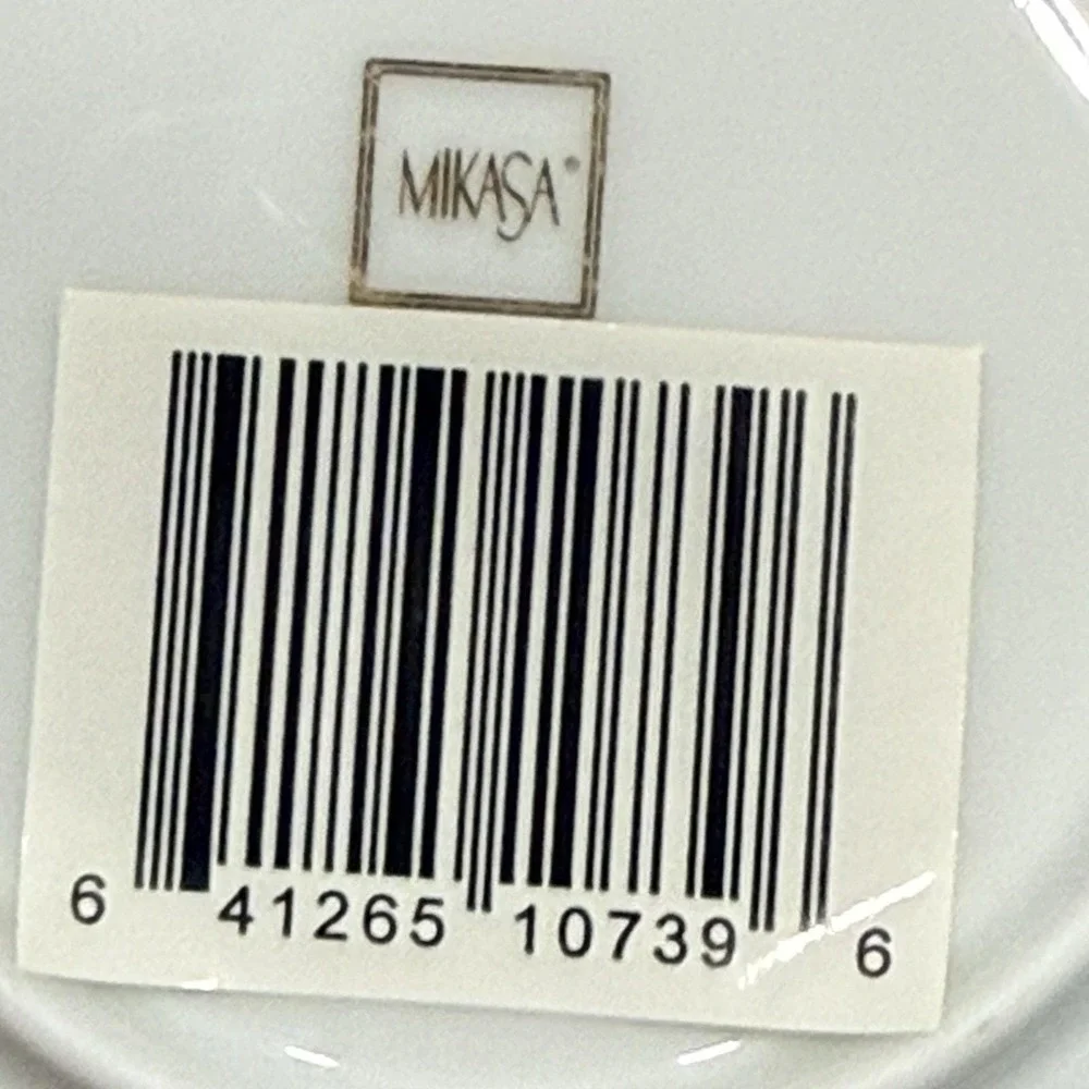 Lot of 2 Mikasa Cambridge Porcelain Cups & Saucers Y0501 Esquire Line Gold Gray